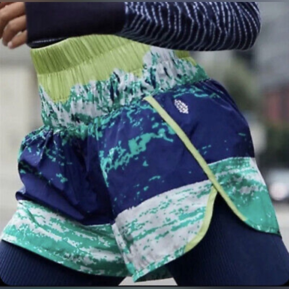 Free People Movement Women Small the‎ way home shorts Green Blue High Waisted
